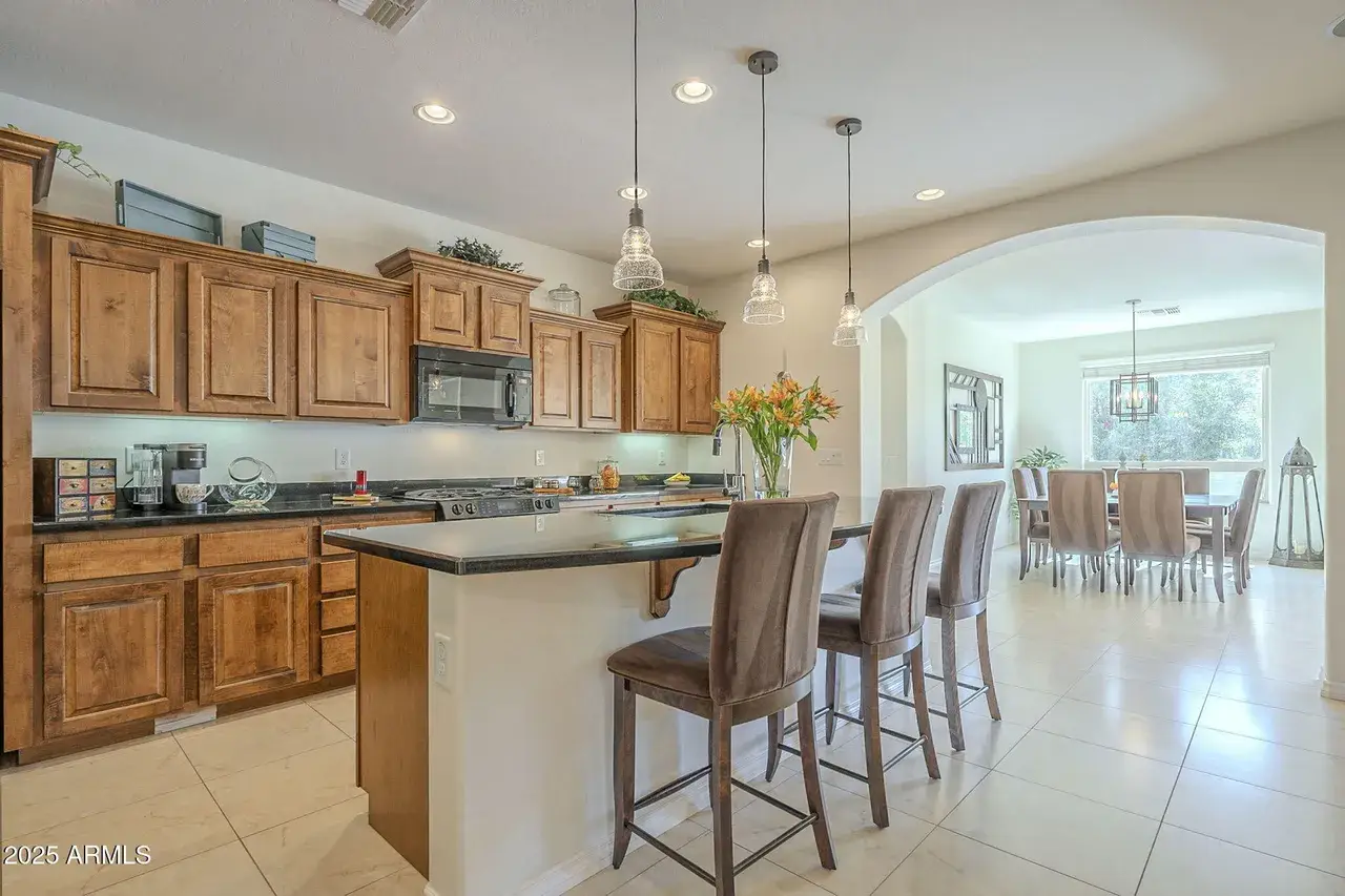 Beautiful Fully Furnished Encanterra House