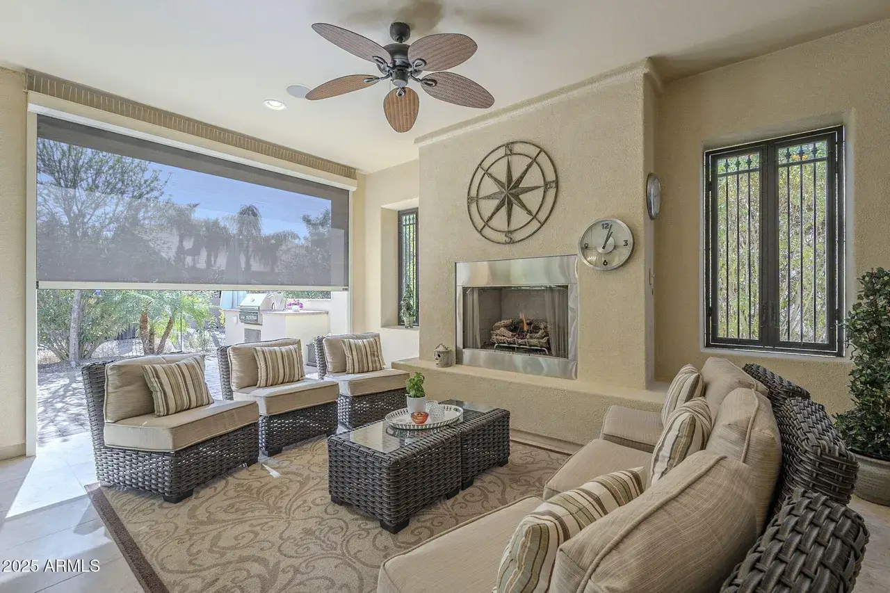 Beautiful Fully Furnished Encanterra House